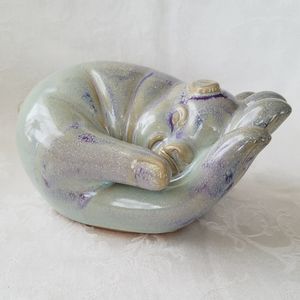 Artistic Collectable Ceramics Pig or Piggy in Hand Home Decor